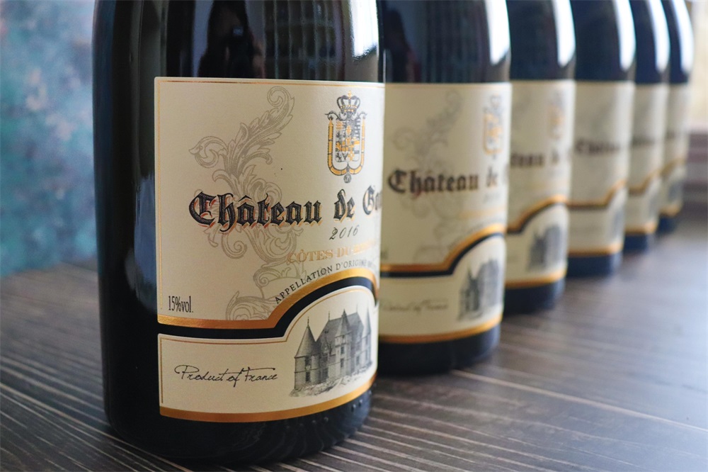 在長(zhǎng)沙開(kāi)紅酒店賺錢(qián)嗎