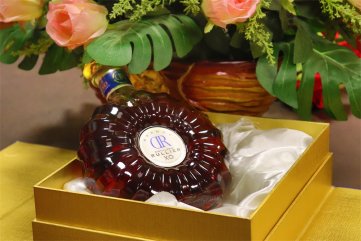 做紅酒批發(fā)商能賺錢嗎